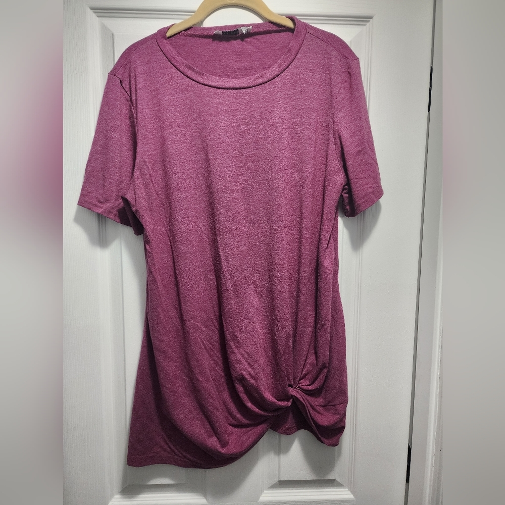 Womens side twist shirt - XL